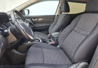 Подержанный автомобиль Nissan Qashqai 2014 года (10 фото)