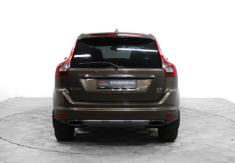 Подержанный автомобиль Volvo XC60 2015 года (6 фото)