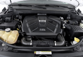 Подержанный автомобиль Jeep Grand Cherokee 2012 года (9 фото)