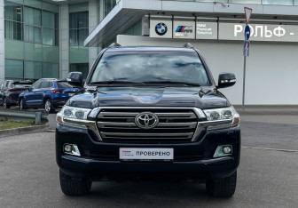 Подержанный автомобиль Toyota Land Cruiser Suv 2017 года (2 фото)