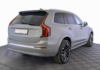 Новый Volvo XC90 2026 (2 фото)