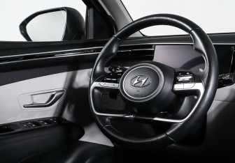 Подержанный автомобиль Hyundai Tucson 2022 года (13 фото)