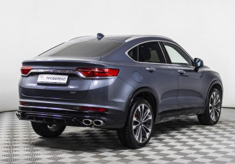 Подержанный автомобиль Geely Tugella 2023 года (5 фото)