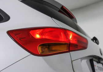 Подержанный автомобиль Kia Ceed Wagon 2015 года (20 фото)