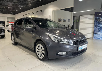 Подержанный автомобиль Kia Ceed Wagon 2014 года (3 фото)