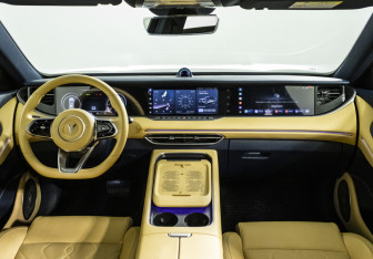 Подержанный автомобиль Voyah Free 2024 года (12 фото)