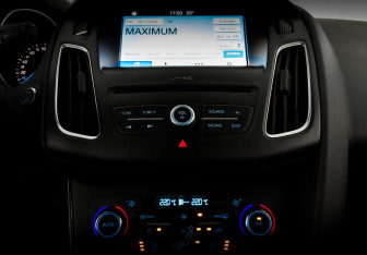 Подержанный автомобиль Ford Focus Wagon 2017 года (18 фото)