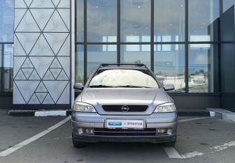 Подержанный автомобиль Opel Astra Wagon 2003 года (2 фото)