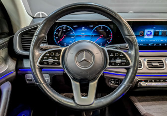 Подержанный автомобиль Mercedes-Benz GLE 2022 года (22 фото)