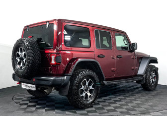 Подержанный автомобиль Jeep Wrangler 2020 года (35 фото)