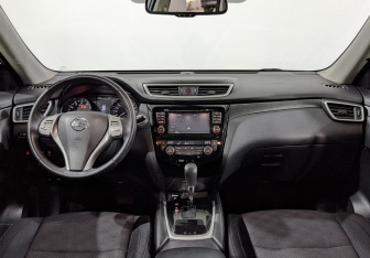 Подержанный автомобиль Nissan X-Trail 2018 года (14 фото)