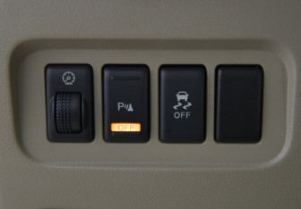Подержанный автомобиль Renault Koleos 2012 года (13 фото)