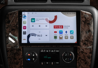 Подержанный автомобиль Chevrolet Tahoe 2012 года (17 фото)