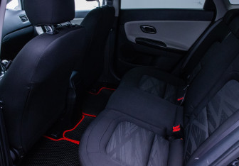 Подержанный автомобиль Kia Ceed Wagon 2015 года (11 фото)