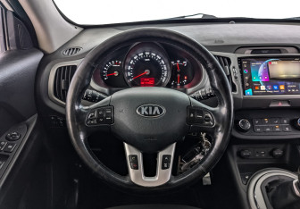 Подержанный автомобиль Kia Sportage 2015 года (20 фото)