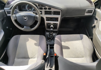 Подержанный автомобиль Daewoo Nexia Sedan 2012 года (10 фото)