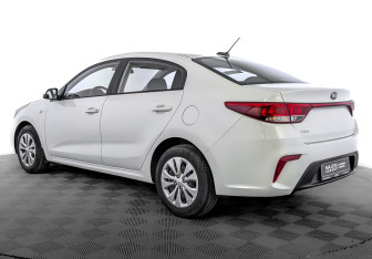 Подержанный автомобиль Kia Rio Sedan 2020 года (7 фото)