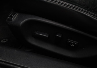 Подержанный автомобиль Infiniti Q50 2014 года (17 фото)