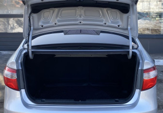 Подержанный автомобиль Kia Rio Sedan 2014 года (10 фото)