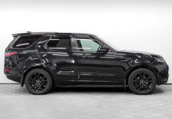 Подержанный автомобиль Land Rover Discovery 2018 года (4 фото)