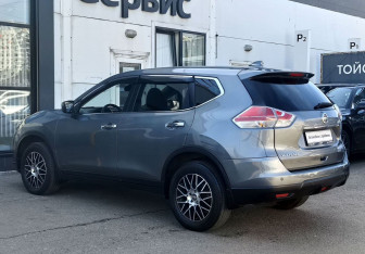 Подержанный автомобиль Nissan X-Trail 2018 года (7 фото)