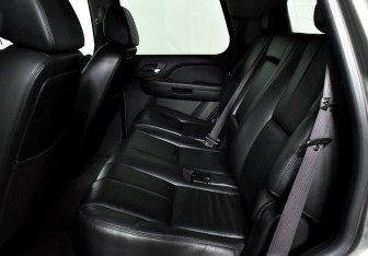 Подержанный автомобиль Chevrolet Tahoe 2008 года (11 фото)