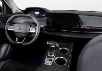 Подержанный автомобиль Changan CS55PLUS 2023 года (12 фото)