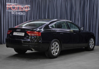Подержанный автомобиль Audi A5 Liftback 2011 года (5 фото)