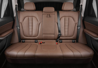 Подержанный автомобиль BMW X5 2021 года (22 фото)