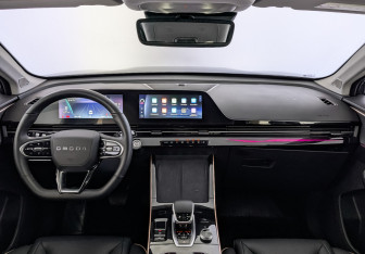 Подержанный автомобиль Omoda C5 2024 года (14 фото)