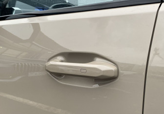 Подержанный автомобиль Jetour T2 2024 года (19 фото)