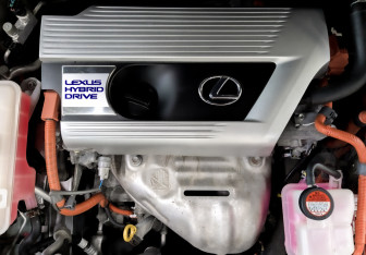 Подержанный автомобиль Lexus NX 2014 года (9 фото)