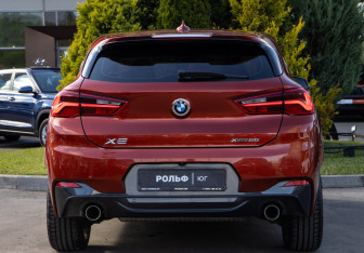 Подержанный автомобиль BMW X2 2020 года (27 фото)