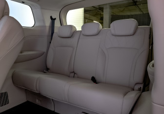 Подержанный автомобиль Wey 80 2024 года (26 фото)