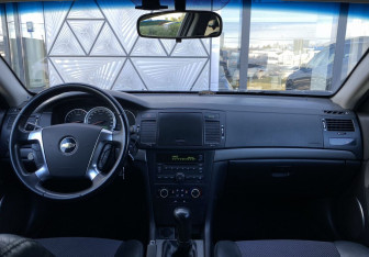Подержанный автомобиль Chevrolet Epica 2008 года (11 фото)