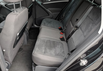 Подержанный автомобиль Volkswagen Tiguan 2015 года (18 фото)