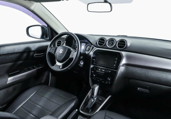 Подержанный автомобиль Suzuki Vitara 2021 года (6 фото)