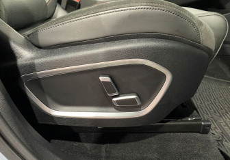 Подержанный автомобиль Geely Tugella 2022 года (18 фото)