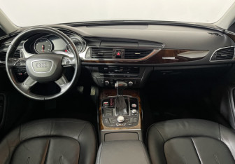 Подержанный автомобиль Audi A6 allroad 2014 года (12 фото)