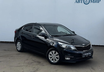 Подержанный автомобиль Kia Rio Sedan 2016 года (3 фото)