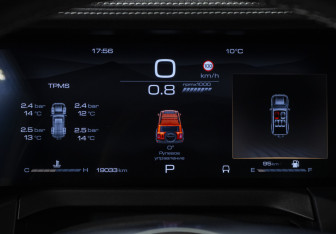 Подержанный автомобиль Tank 300 2024 года (11 фото)