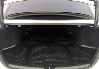 Подержанный автомобиль Kia K5 2021 года (10 фото)