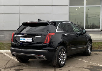Подержанный автомобиль Cadillac XT5 2021 года (5 фото)