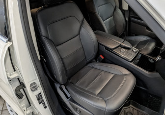 Подержанный автомобиль Mercedes-Benz GLE 2018 года (23 фото)