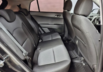 Подержанный автомобиль Hyundai Creta 2017 года (11 фото)
