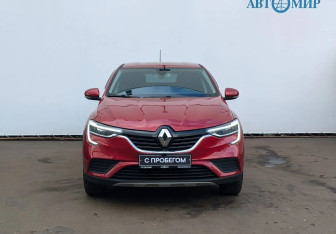 Подержанный автомобиль Renault Arkana 2021 года (2 фото)