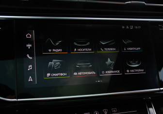 Подержанный автомобиль Audi Q7 2021 года (31 фото)
