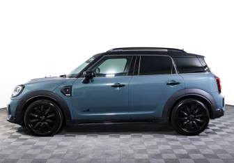 Подержанный автомобиль MINI Countryman 2021 года (8 фото)