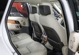 Подержанный автомобиль Land Rover Range Rover 2019 года (14 фото)