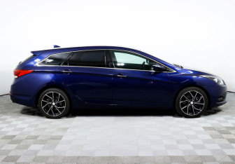 Подержанный автомобиль Hyundai i40 Wagon 2019 года (4 фото)